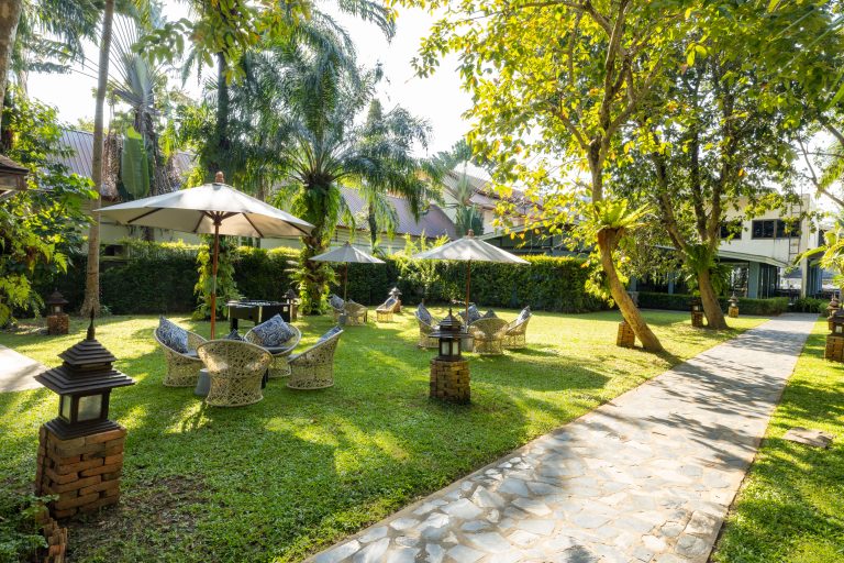 Garden Bar