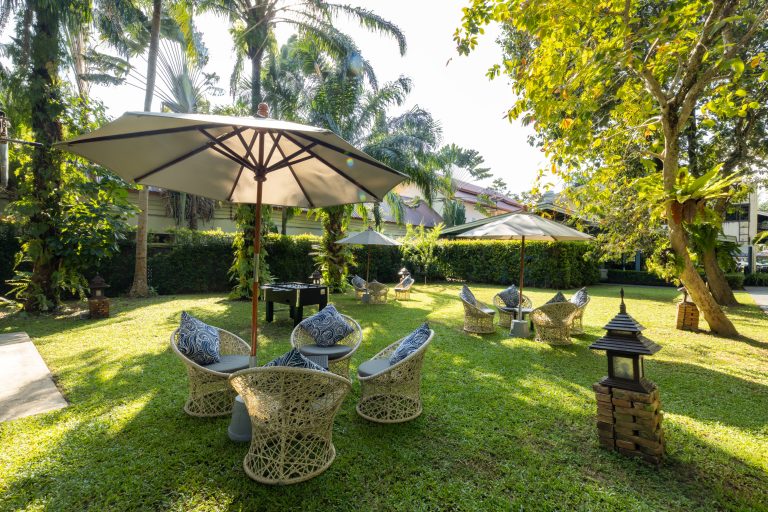Garden Bar