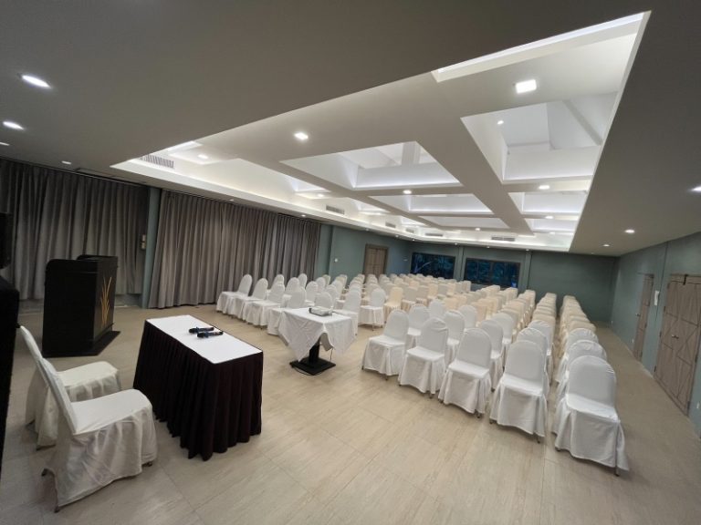 MEETING ROOM