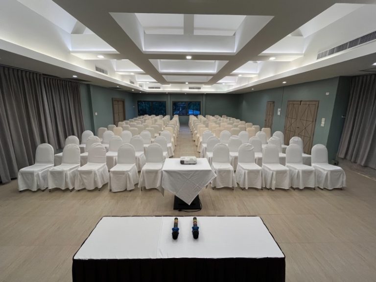 MEETING ROOM